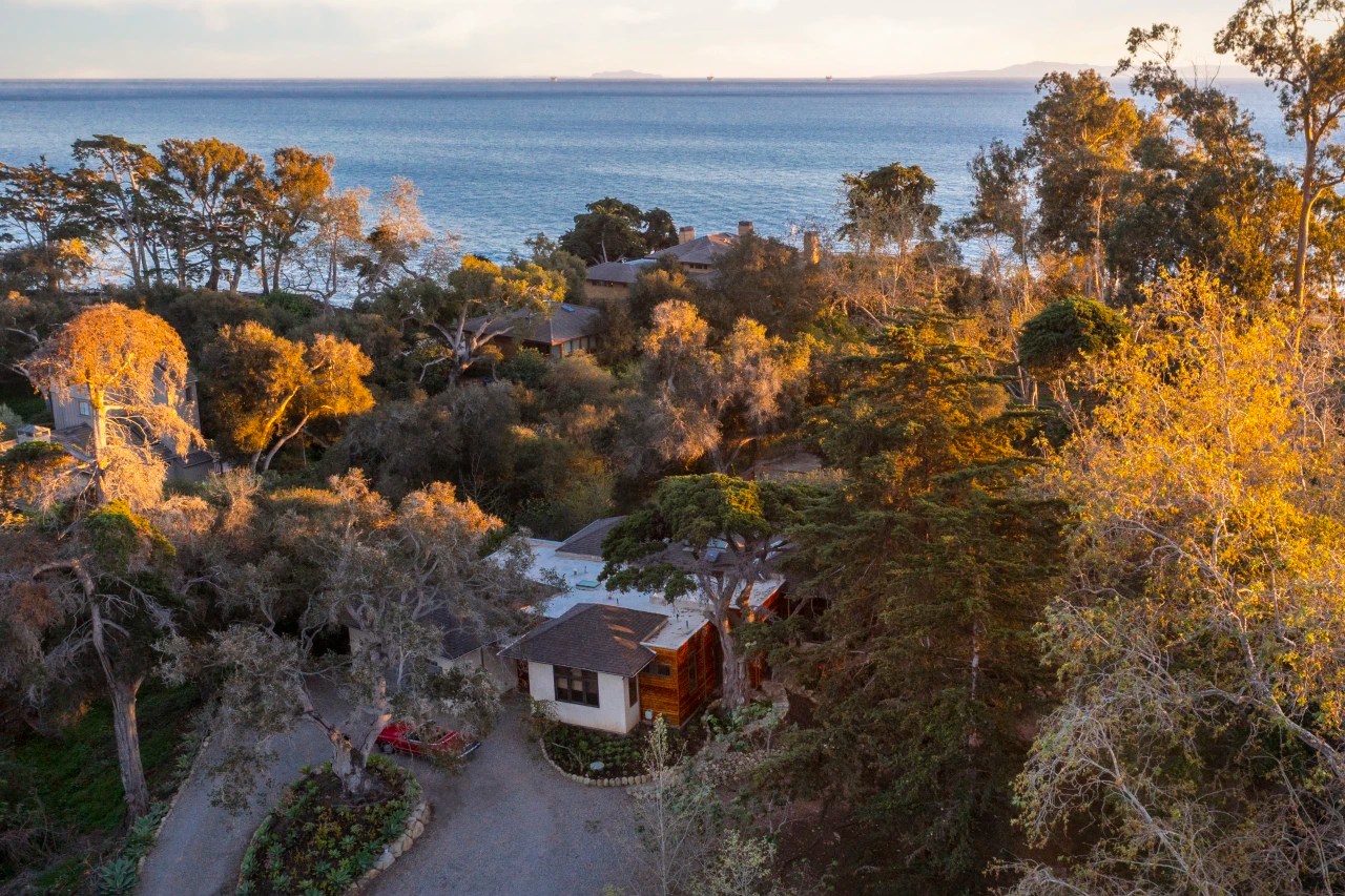 California Home Next to Kevin Costner’s Lists for 109 Million WSJ