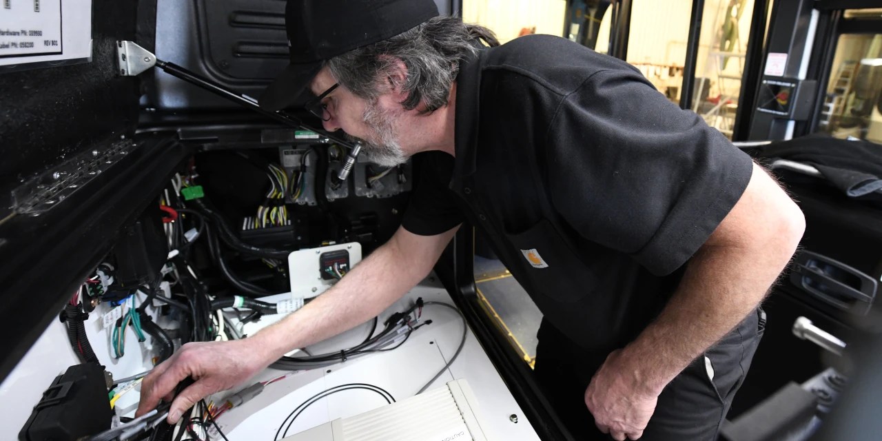 AccelKKR Banks 1.35 Billion for New Growth Fund WSJ