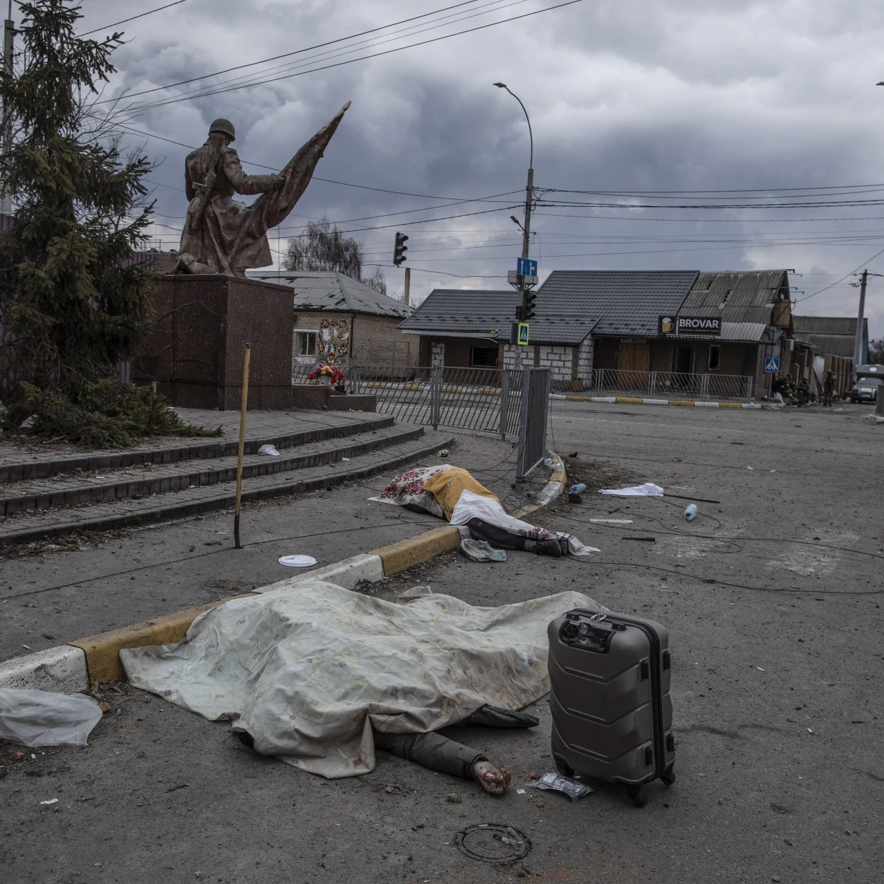 Russian Artillery Kills Ukrainian Civilians Fleeing Kyiv Suburb WSJ