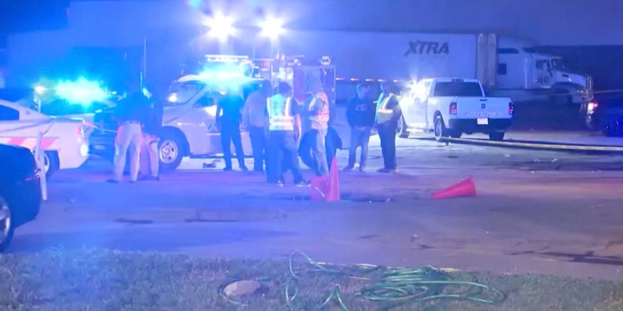 Shooting at Arkansas Car Show Leaves One Dead, 28 Wounded WSJ