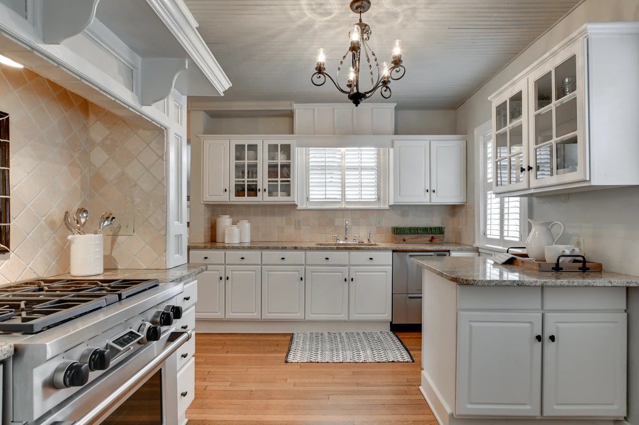 The Omaha House Where Warren Buffett Launched His Business Empire Asks