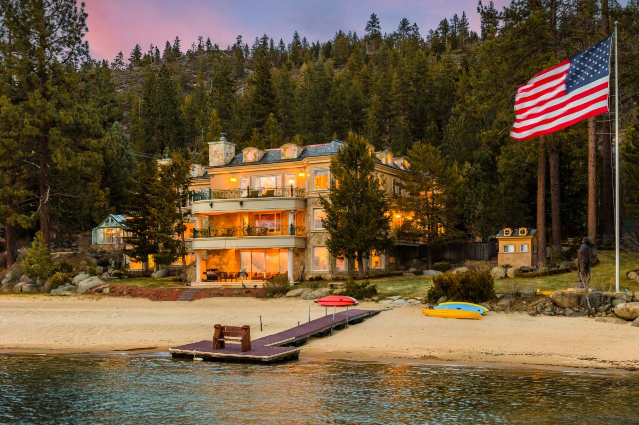 A Lake Tahoe Home With Its Own Private Beach Lists for 100 Million WSJ