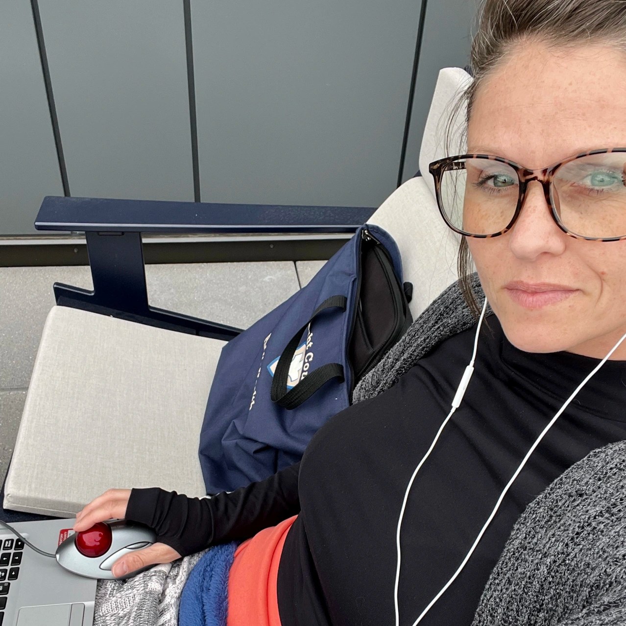 Brrr! AirConditioned Offices Give Chilly Reception to Returning