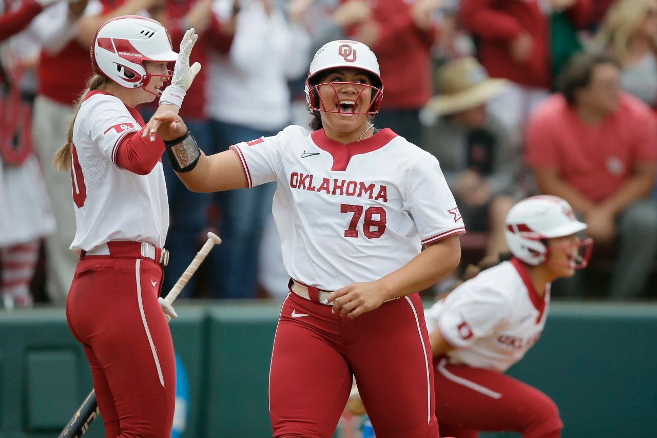 Oklahoma softball WyattKenya