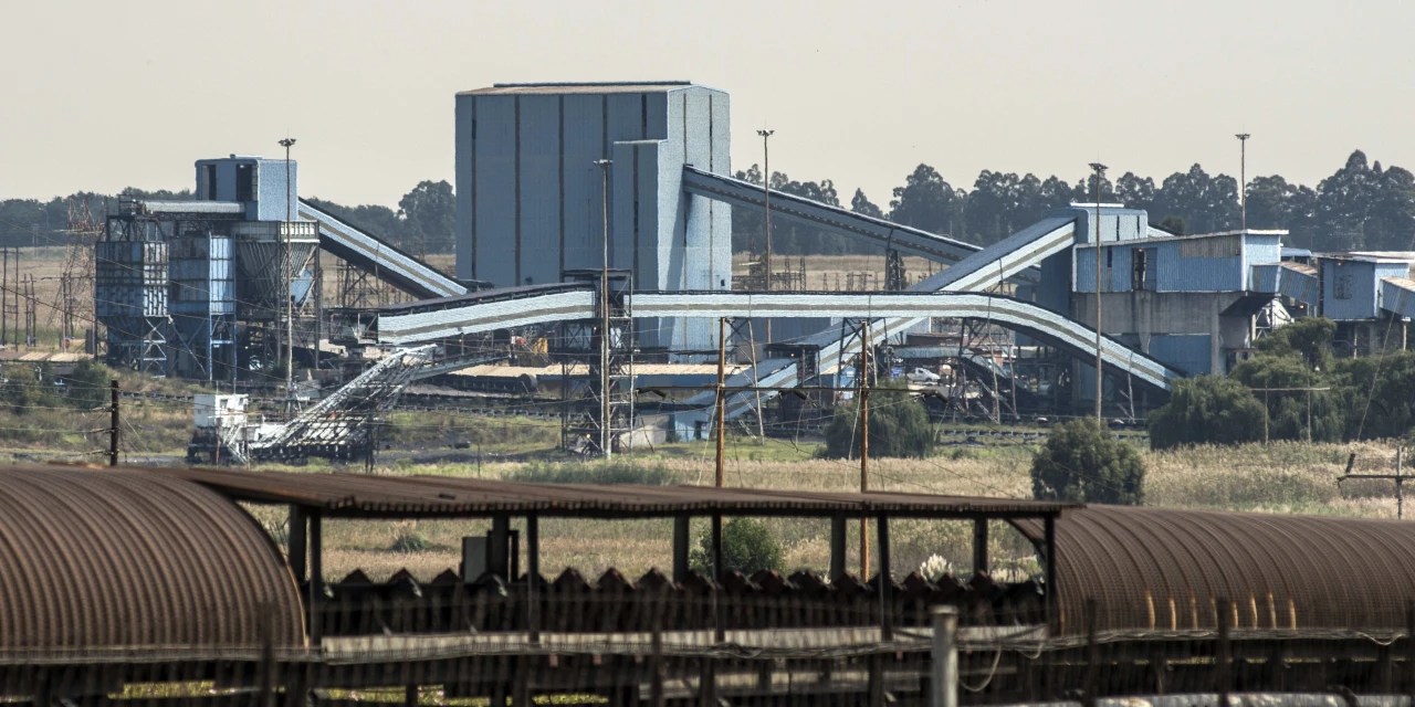 Glencore Made More Money Trading Commodities in Six Months Than It