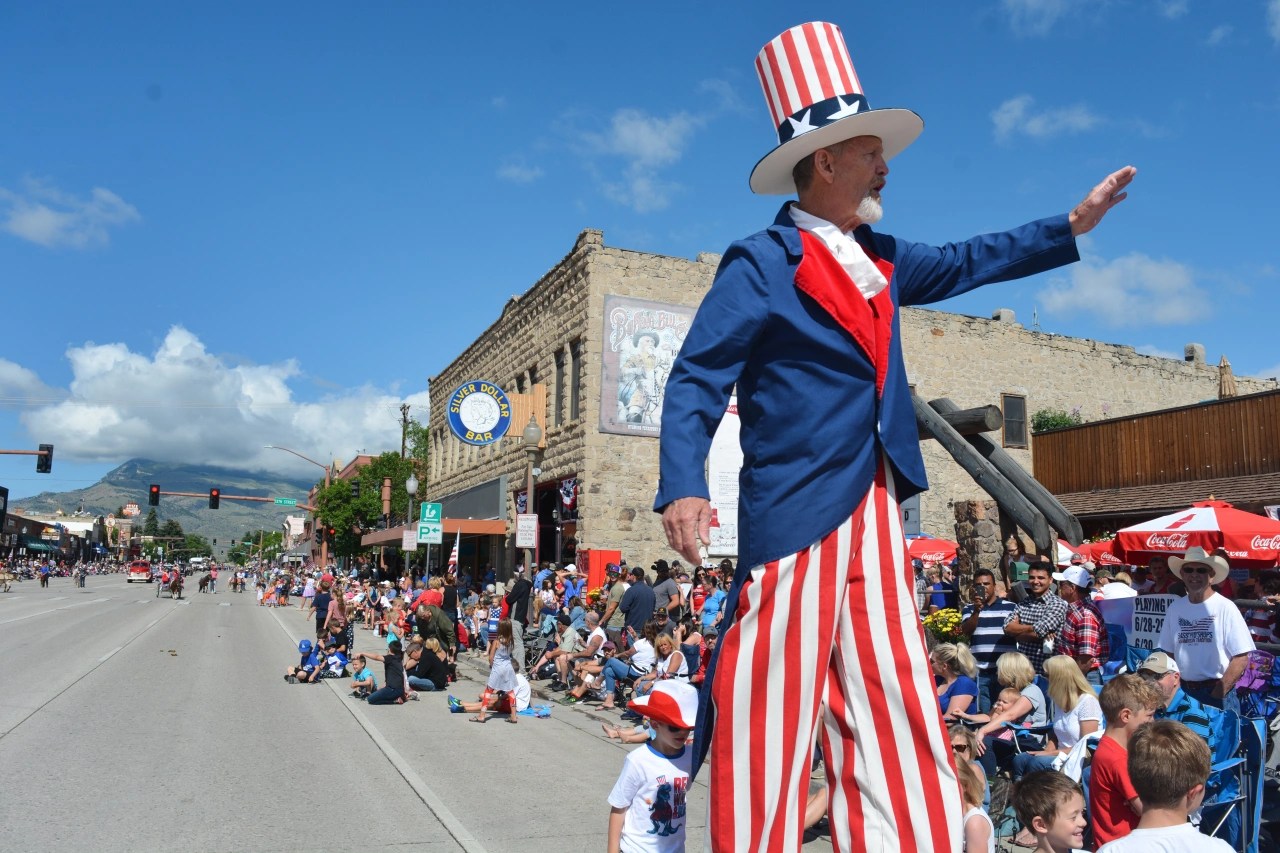 The Toughest Job This July 4th? The Stilt Walker in Your Local Parade WSJ