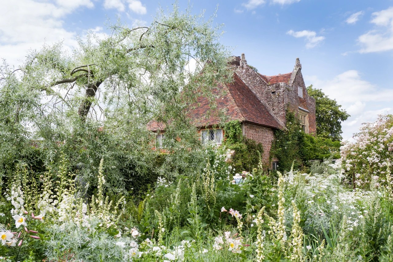 The Flower Garden Style That’s Sure to Turn Heads WSJ