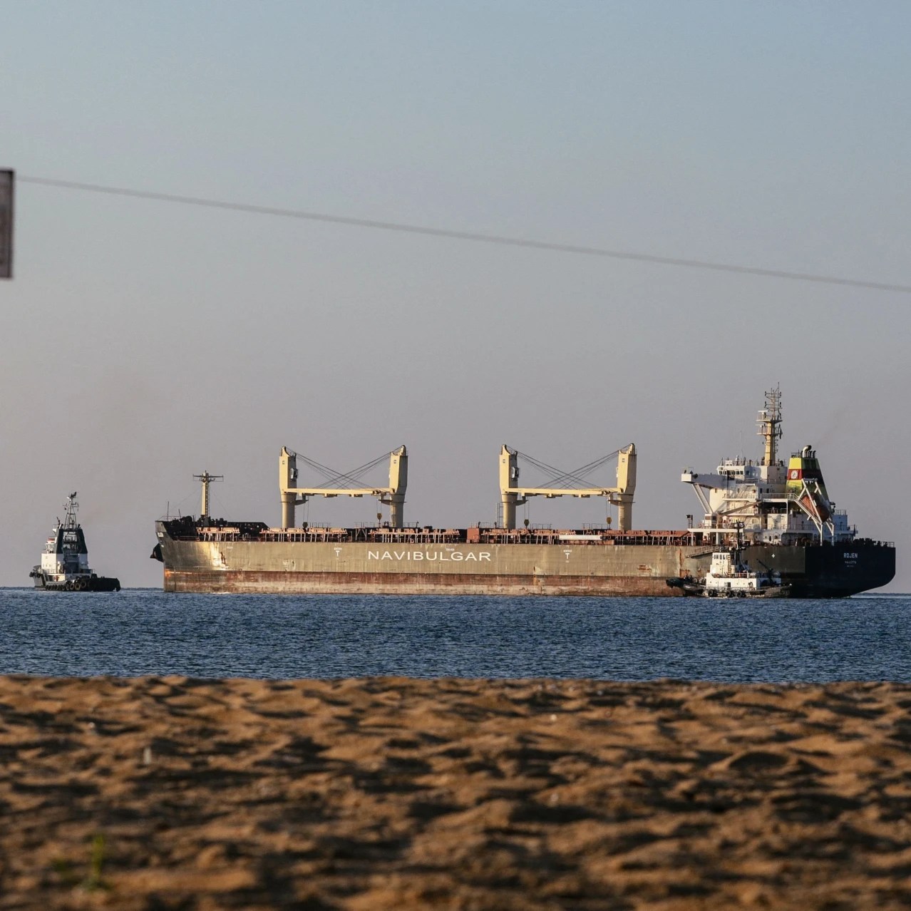 First Convoy of Ships Carrying Ukrainian Grain Leaves Odessa Under New
