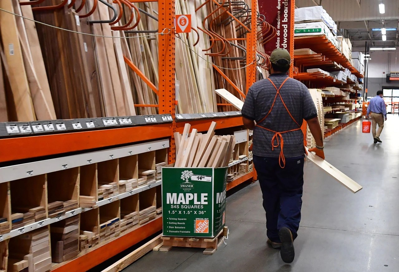 Home Depot Stock Rises After Earnings Beat Estimates