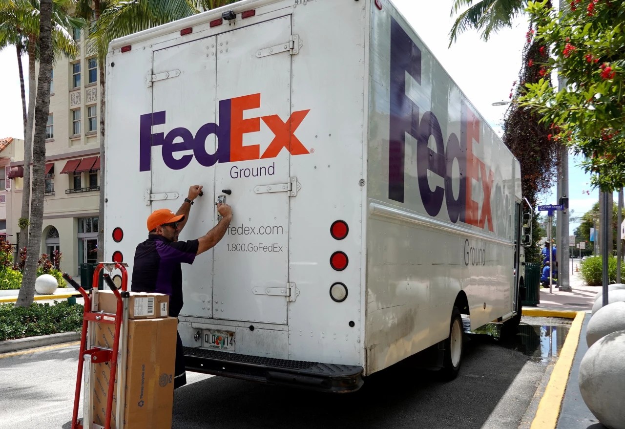 FedEx CharlesGareth