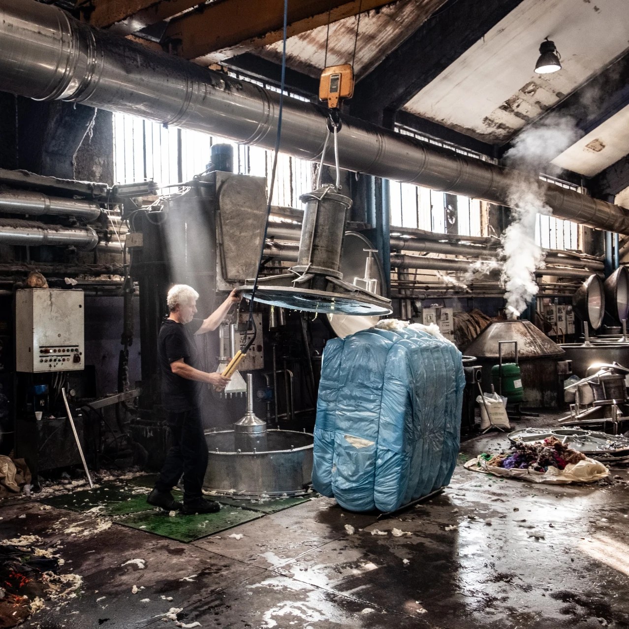 Fashion Industry Gets Torn by Europe’s Soaring Energy Bills WSJ