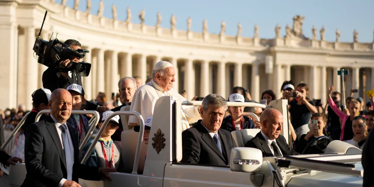 Vatican and China Renew Agreement on as Beijing Tightens