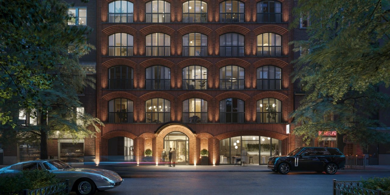 Condos in Manhattan Luxury Building Sell Fast, Signaling Market