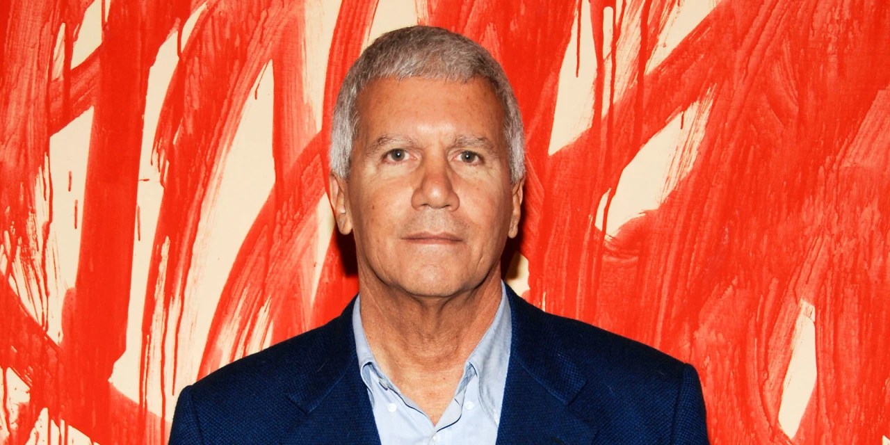 Larry Gagosian, World’s Most Powerful Art Dealer, Takes Steps Toward