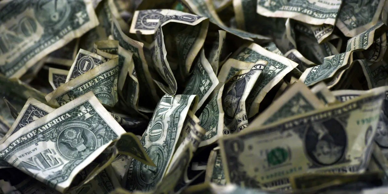 Bonus Outlook Dims for Private Equity, Wall Street WSJ