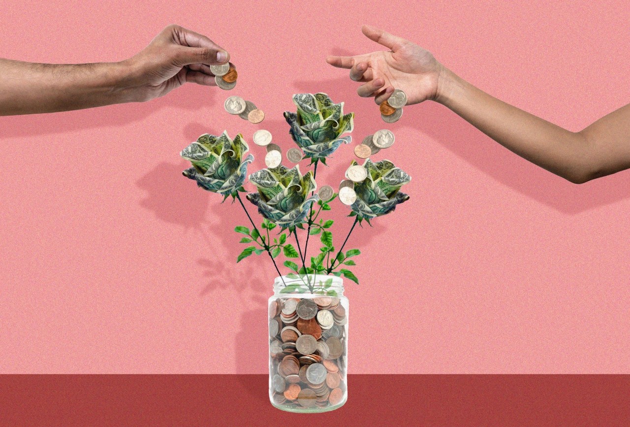 Couples Who Combine Finances Are Happier. So Why Don’t More Do It? WSJ