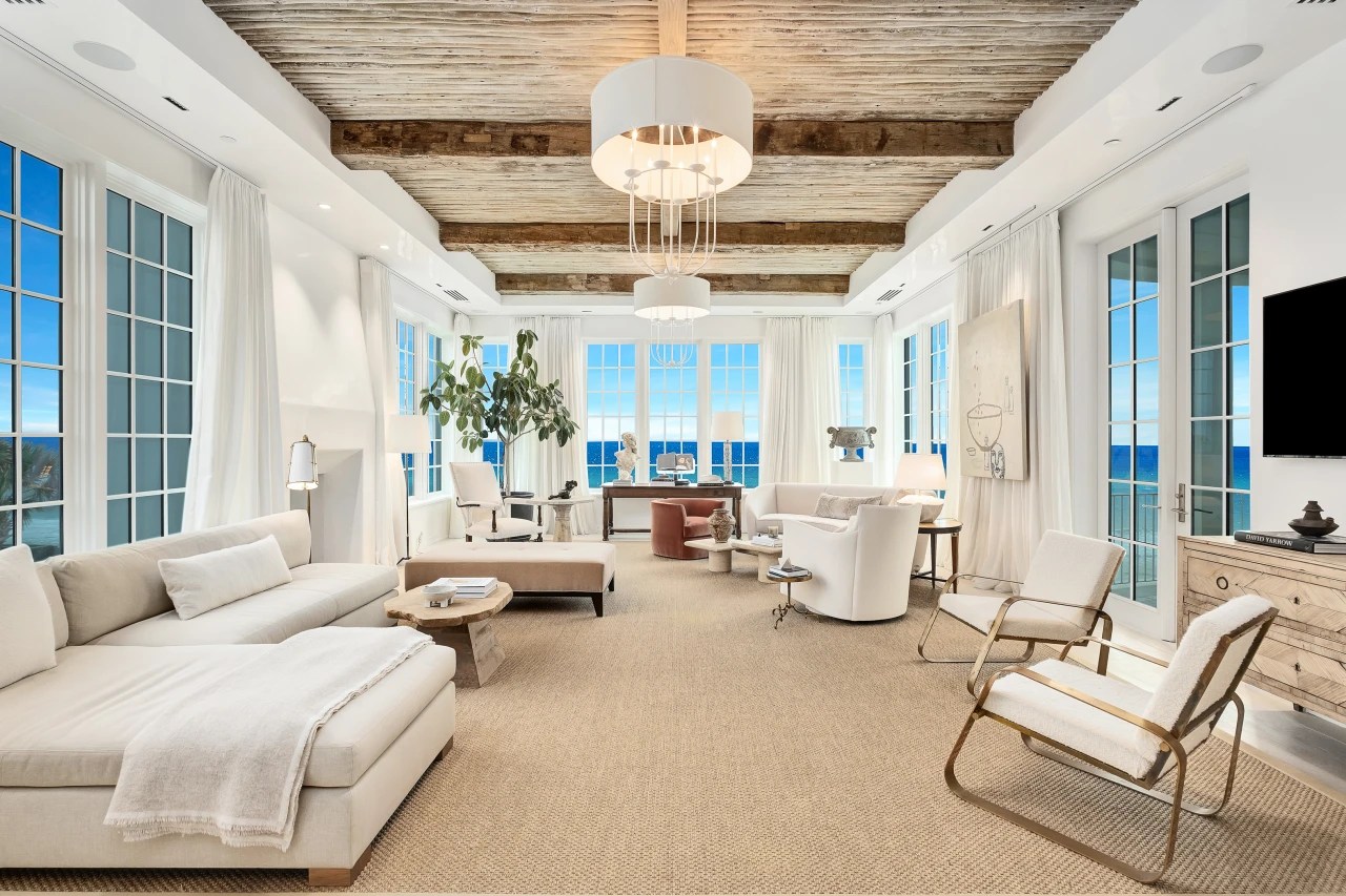 Beachfront Home on Florida’s Emerald Coast Fetches 18.25 Million in