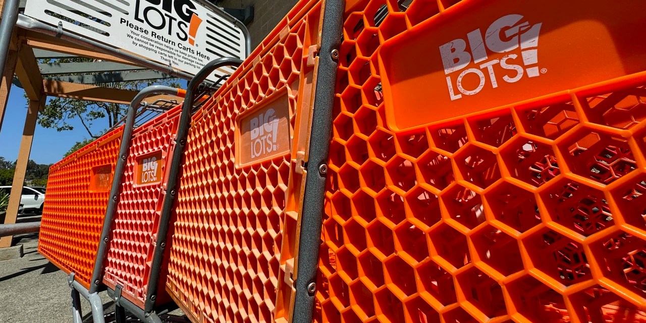 Discount Retailer Big Lots Files For Bankruptcy Wsj