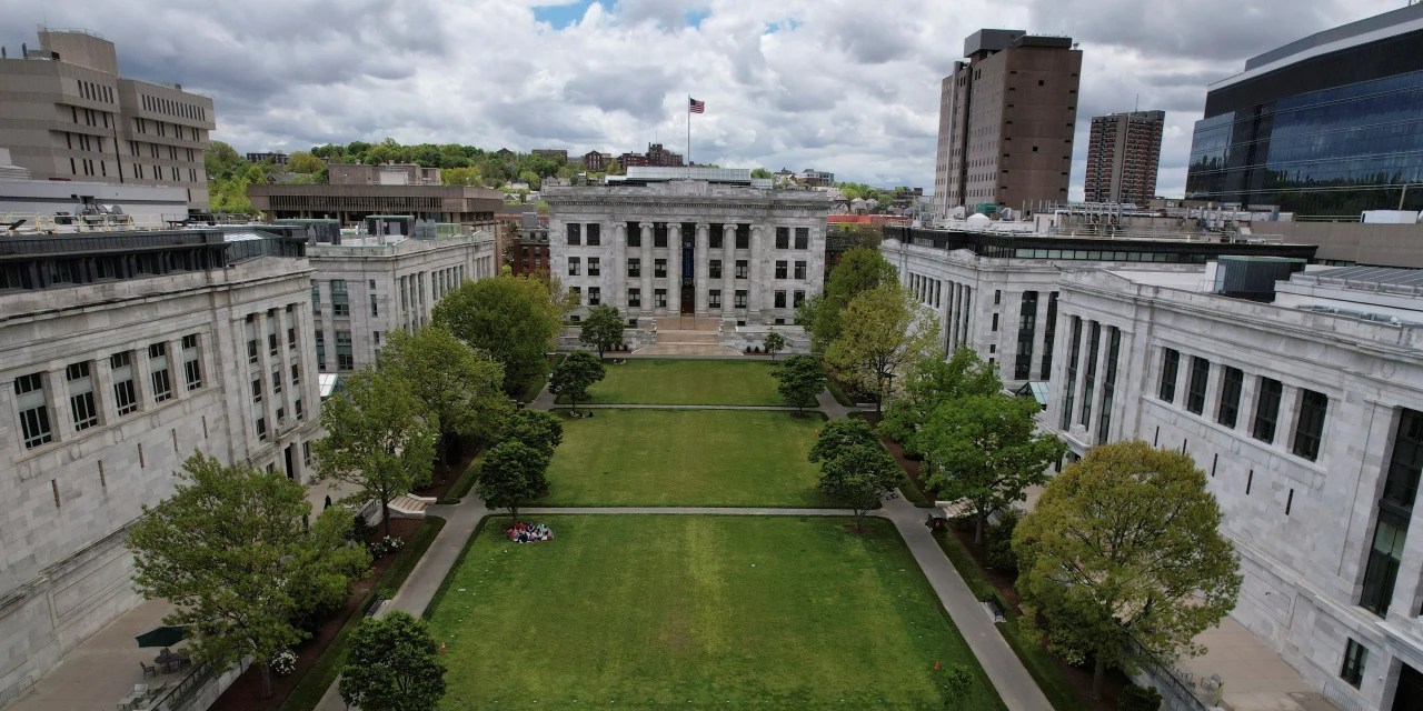Harvard Medical School Withdraws From U.S. News Ranking WSJ