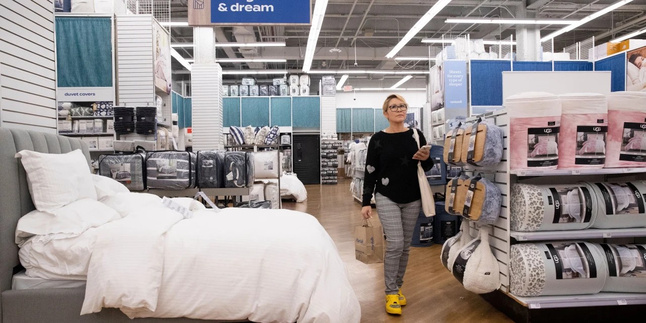 Bed Bath & Beyond Stock Falls After Nasdaq Warning