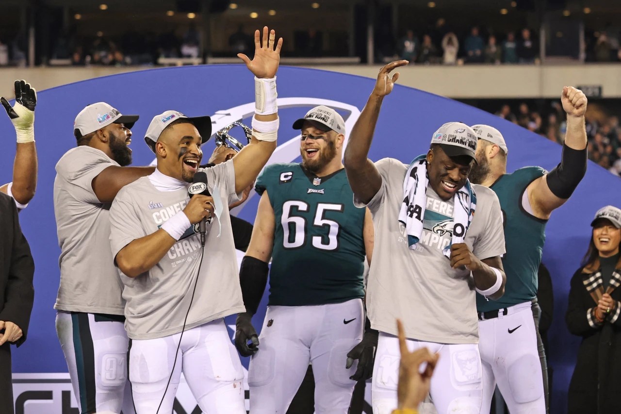 The Philadelphia Eagles Can Win the Super Bowl. Please Don’t Tell Them
