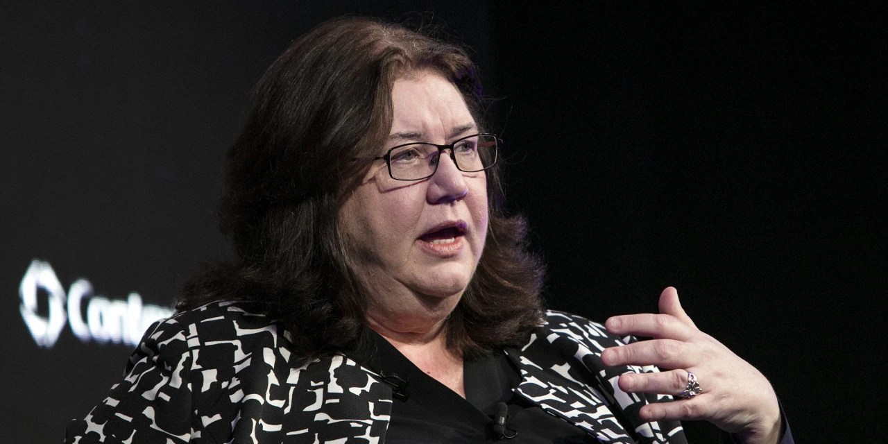 Bridgewater CoCEO Eileen Murray Weighs Leaving World’s Largest Hedge