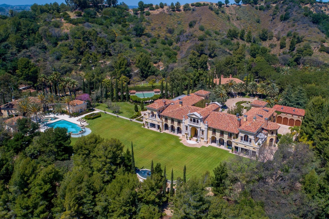 Once Asking 120 Million, Los Angeles Estate Sells for 52 Million WSJ