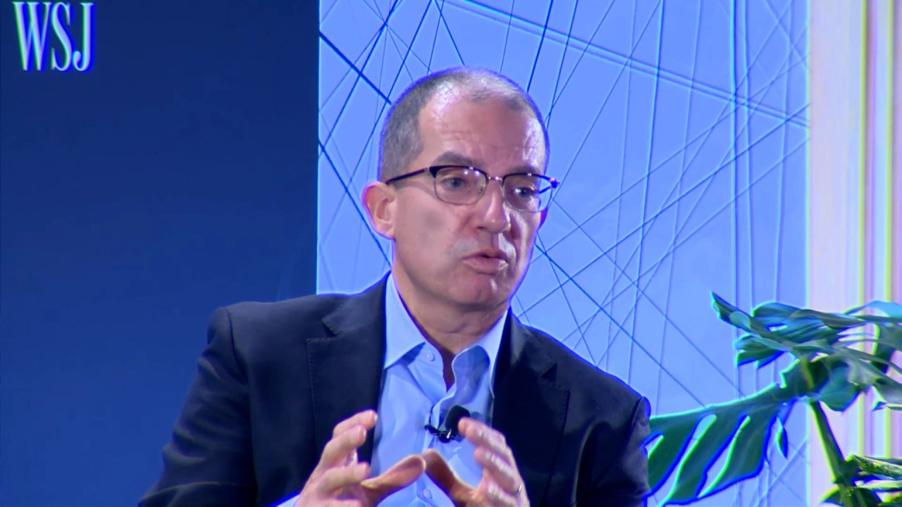 Moderna CEO Explains the Cost of the Covid Vaccine