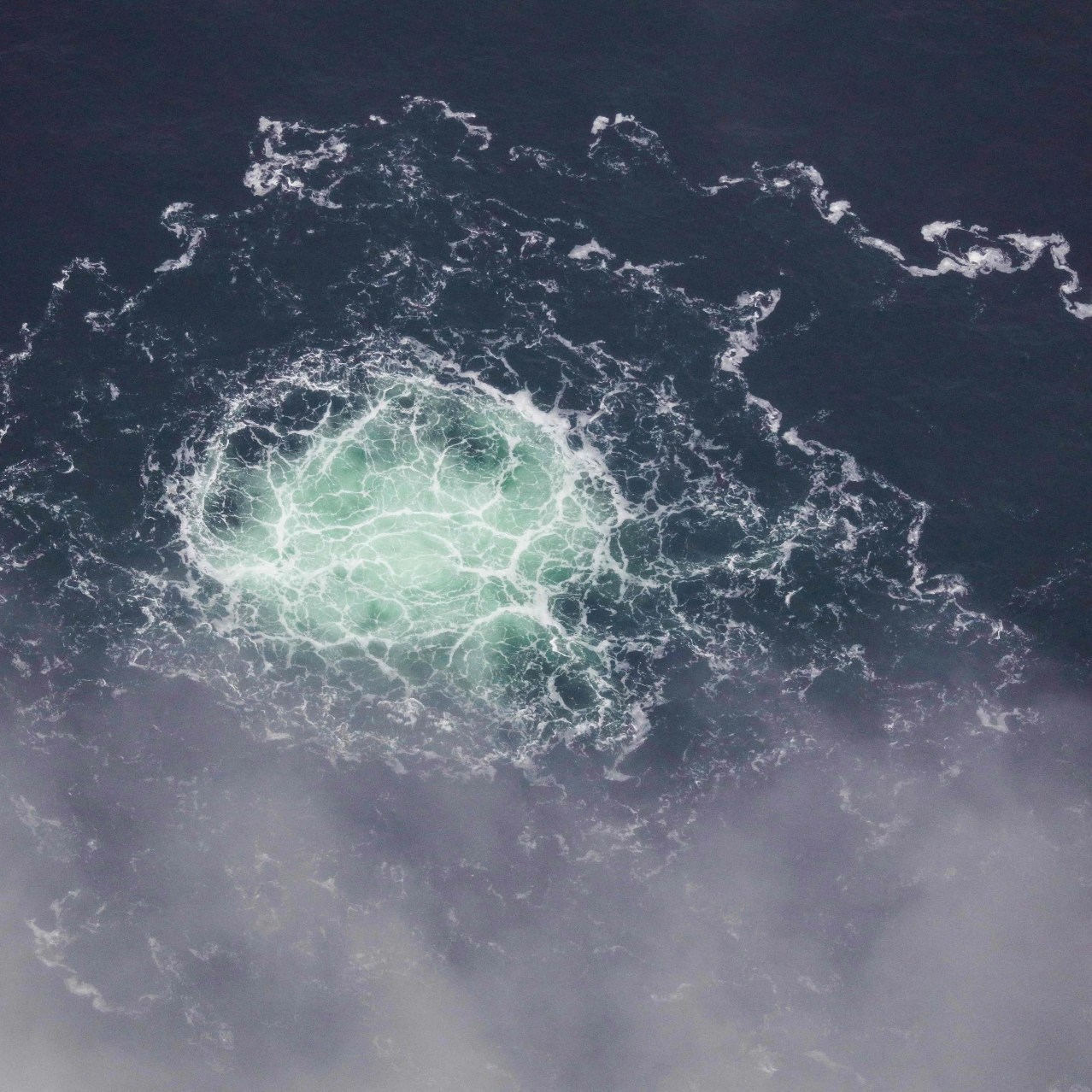 Who Blew Up Nord Stream? Investigators Focus on Six Mysterious(06)