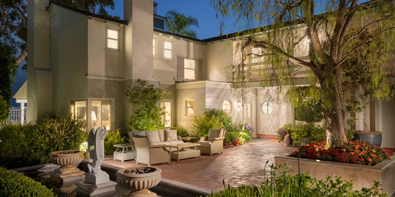 A Waterfront Newport Beach Home Hits the Market for 74 Million WSJ