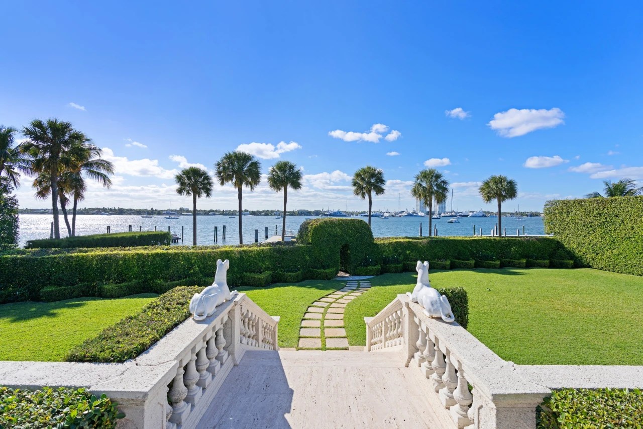 Palm Beach Home That Last Sold for 7.37 Million Fetches 50 Million WSJ