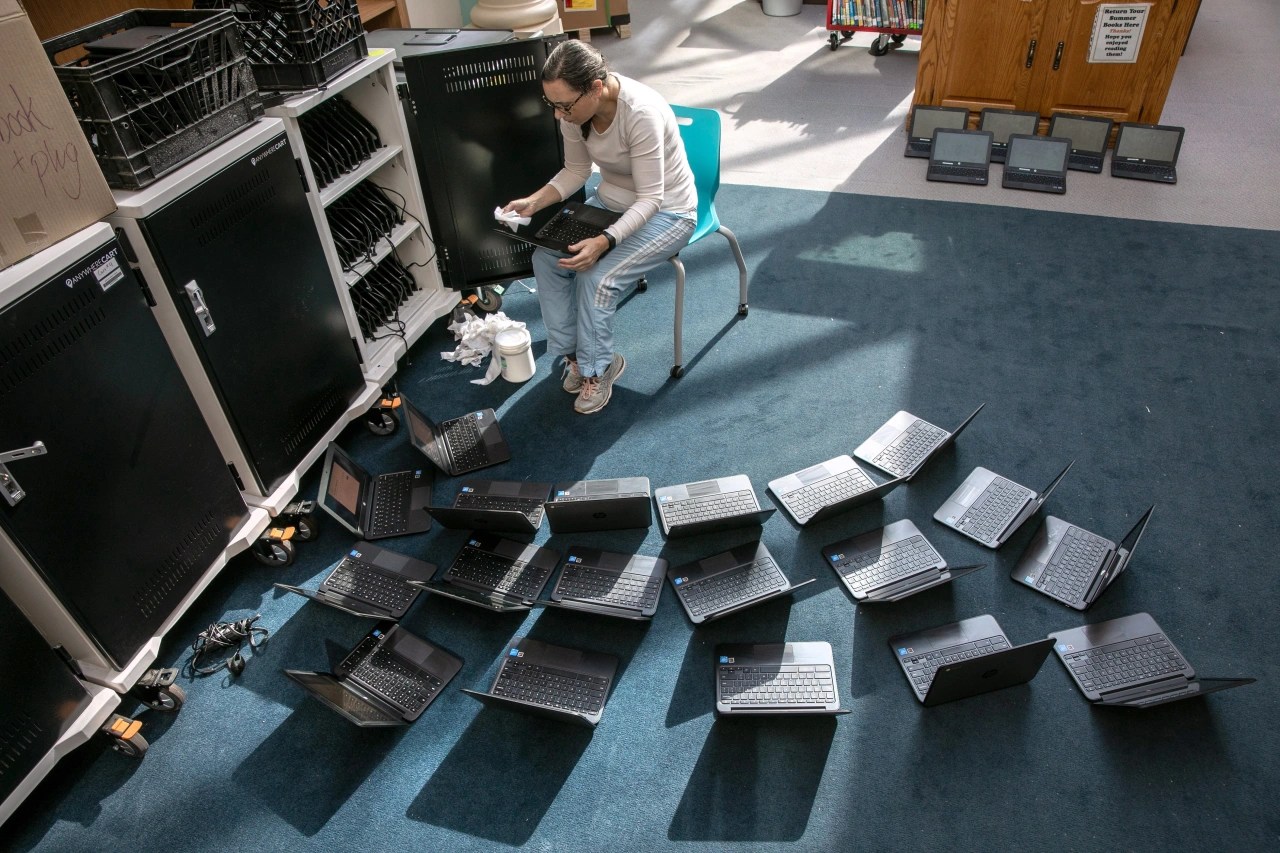 Chromebooks Were Once a Good Deal for Schools. Now They’re E