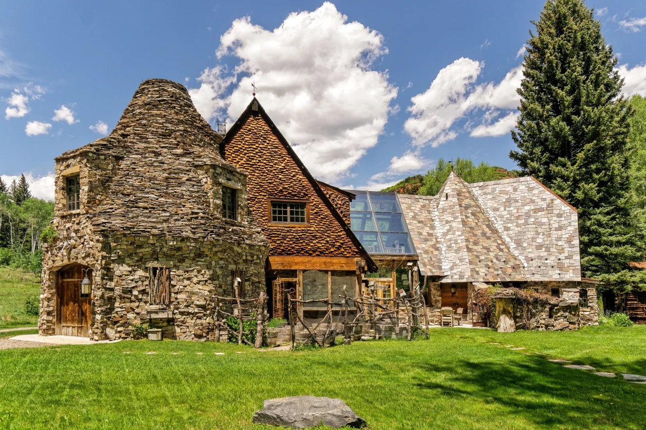 A 250Acre Colorado Ranch With Its Own ‘Hobbit House’ Lists for 68
