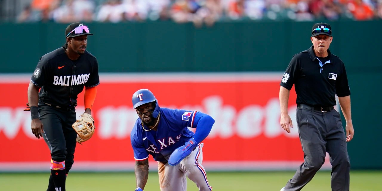 Astros Players Cheated. Baseball Wanted Answers. So It Made a Deal