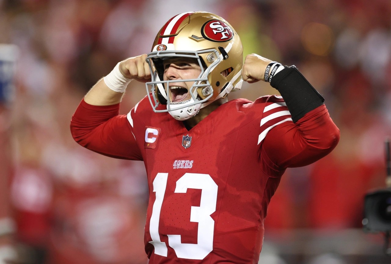 The NFL’s Most Valuable Player Makes Less Than 1 Million WSJ