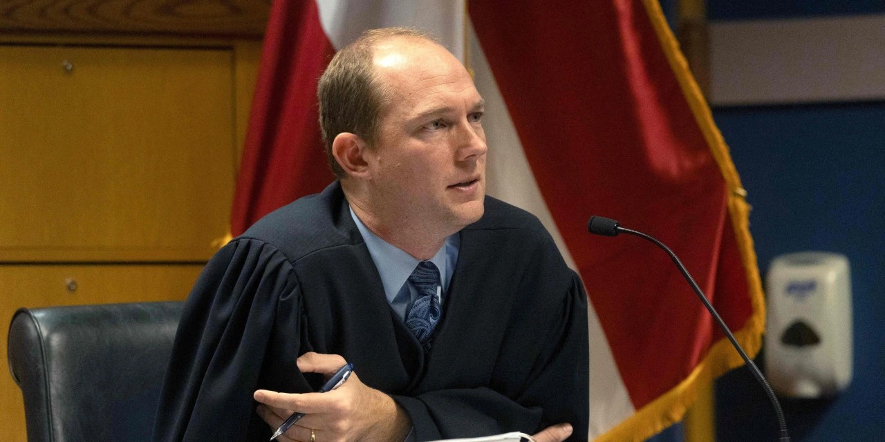 Judge in Trump’s Case to Bar Release of Sensitive Evidence(06)