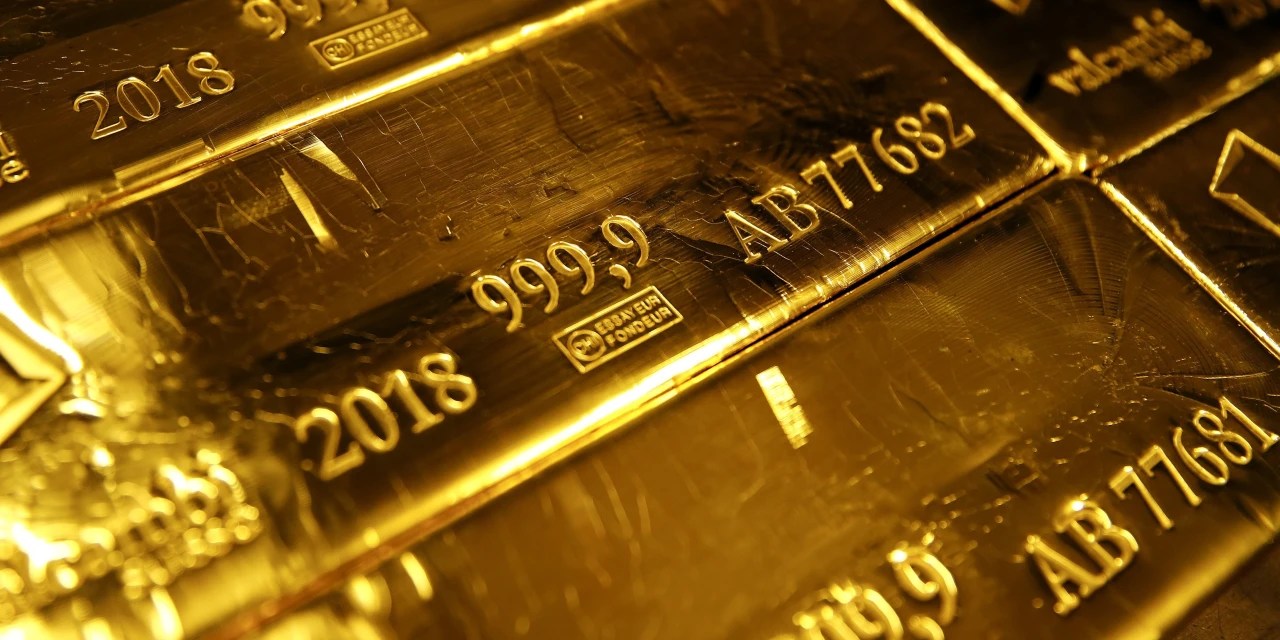 Gold Bounces Back as Dollar Retreats WSJ
