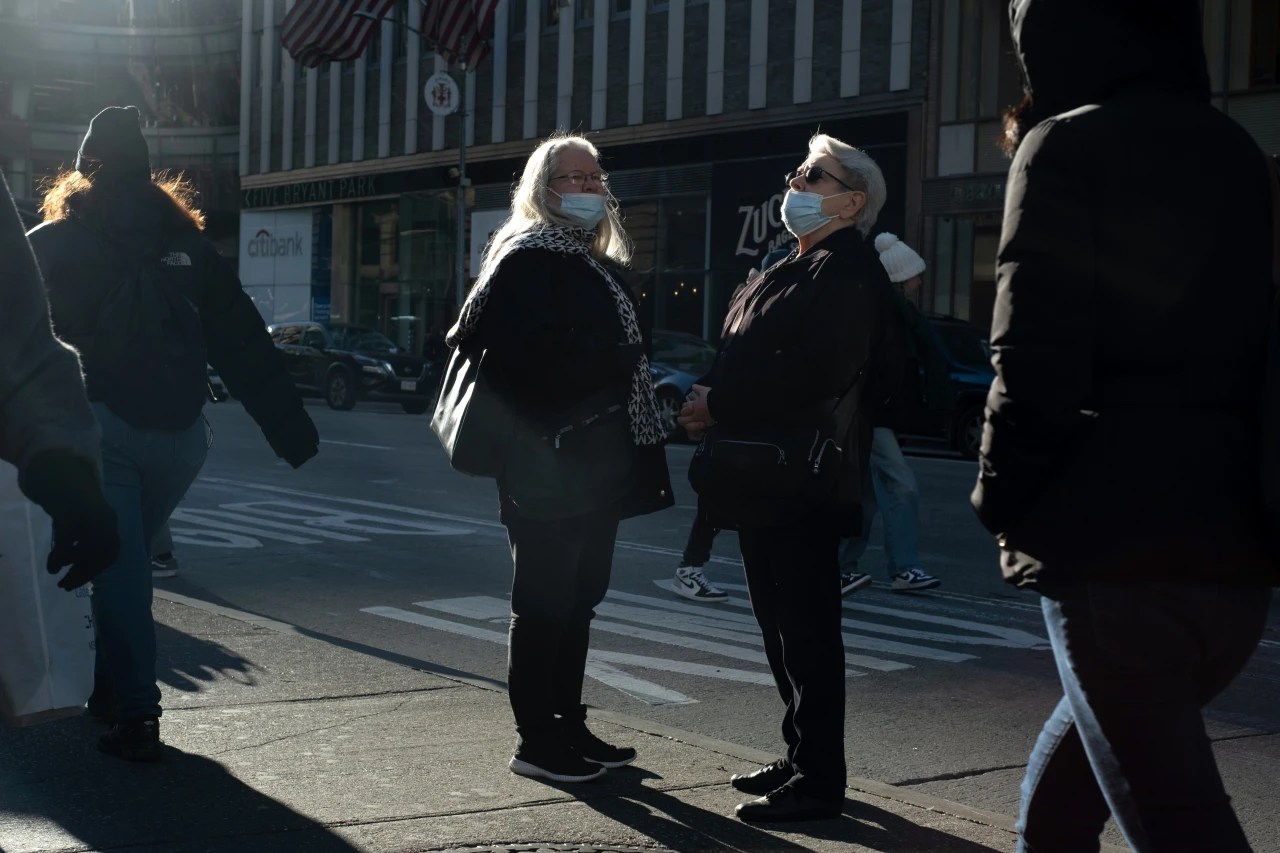 Why It Feels Like Everyone You Know Is Getting Covid19 WSJ