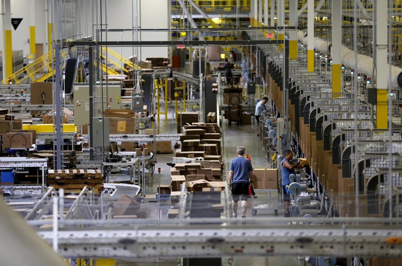 Warehouse Boom Fades, and the Hopes of a California Region Fade With It