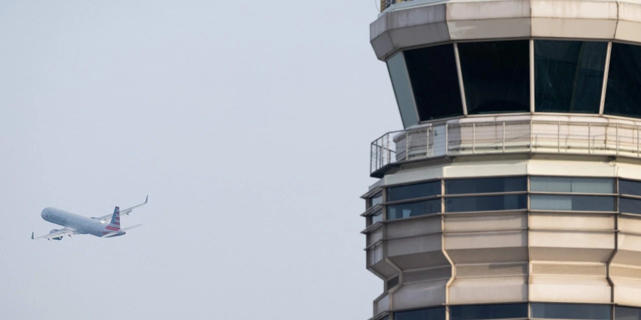 AviationSafety Officials Warn on AirTraffic Controller Fatigue After