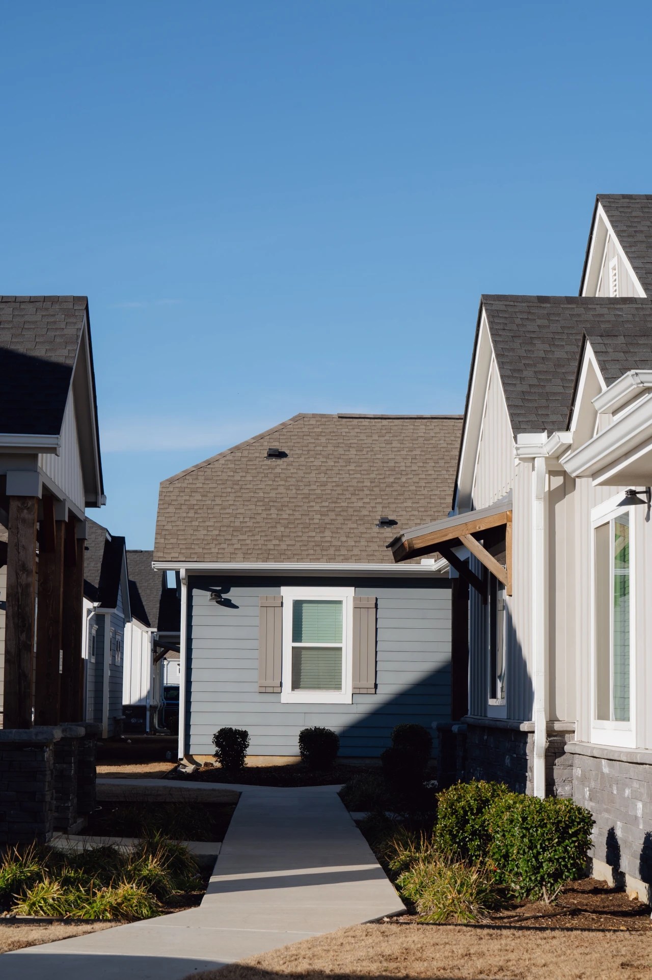 SkyHigh Housing Costs Propel Construction of Rental Homes WSJ