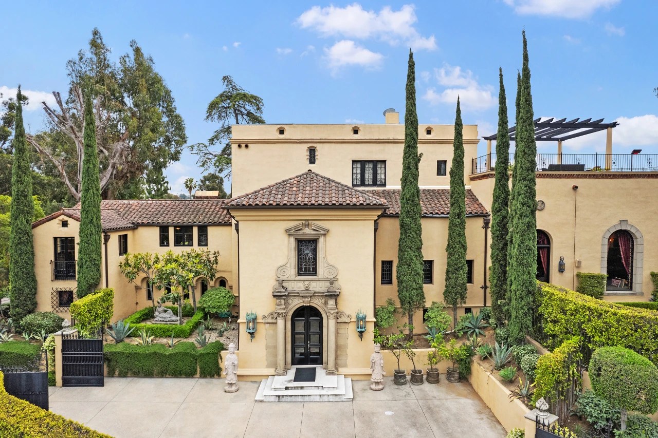 Exclusive The Cedars Mansion in Los Angeles Lists for 32 Million WSJ
