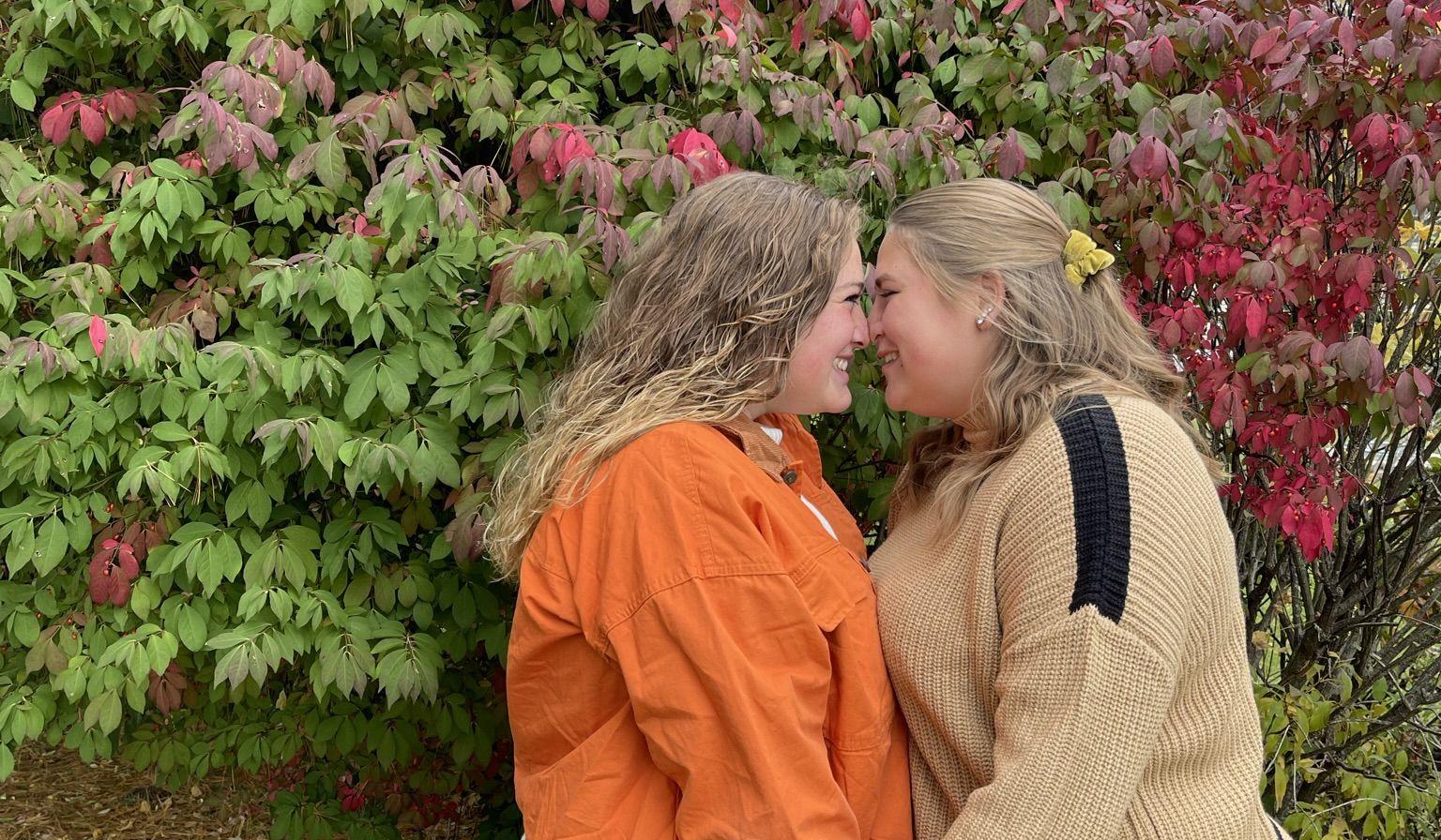 Lindsey Vandergrift and Ireland Lawrence's Wedding site