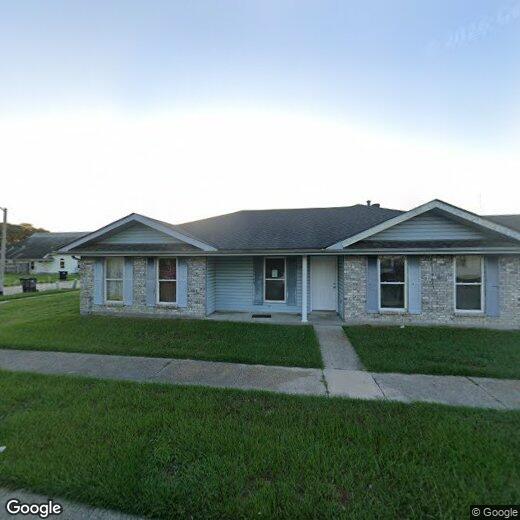 9012 Amour Dr, Chalmette, LA 70043 Townhome Rentals in Chalmette LA