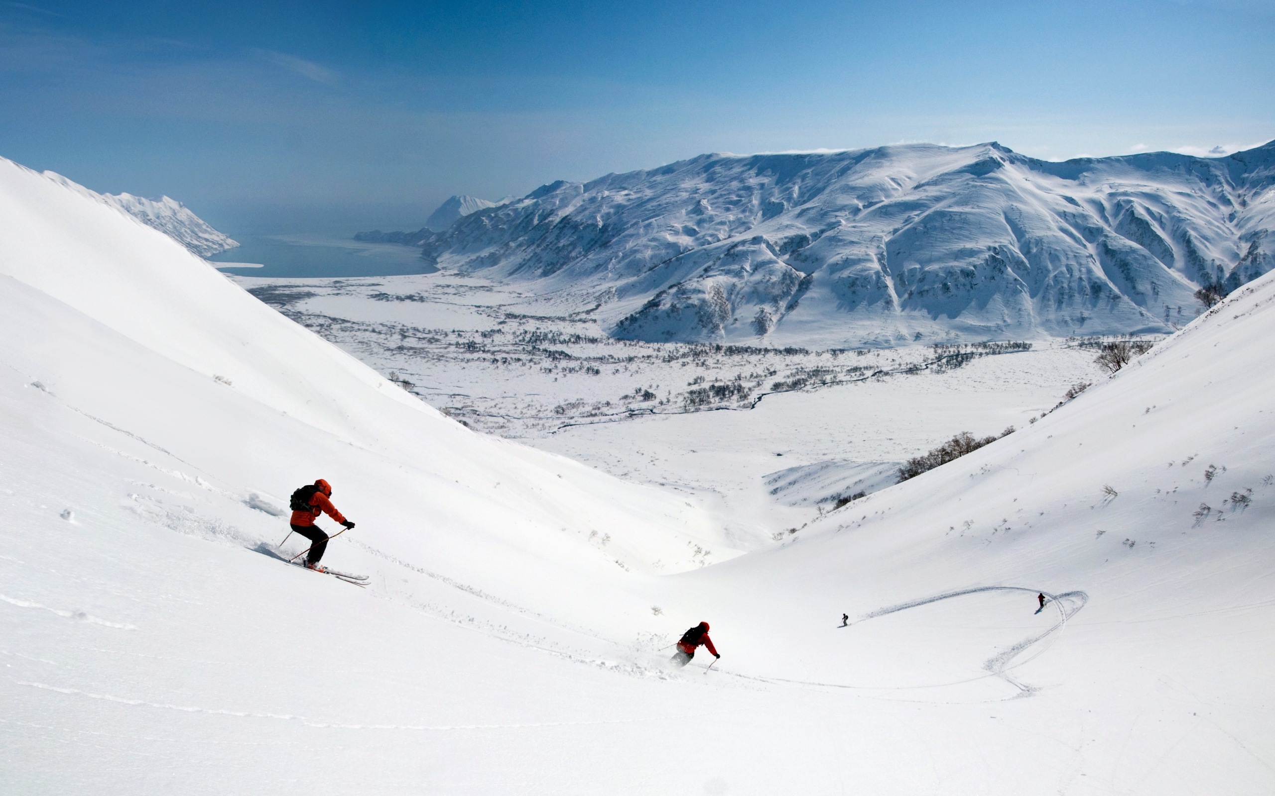 Skiing HD Wallpaper Background Image 2560x1600