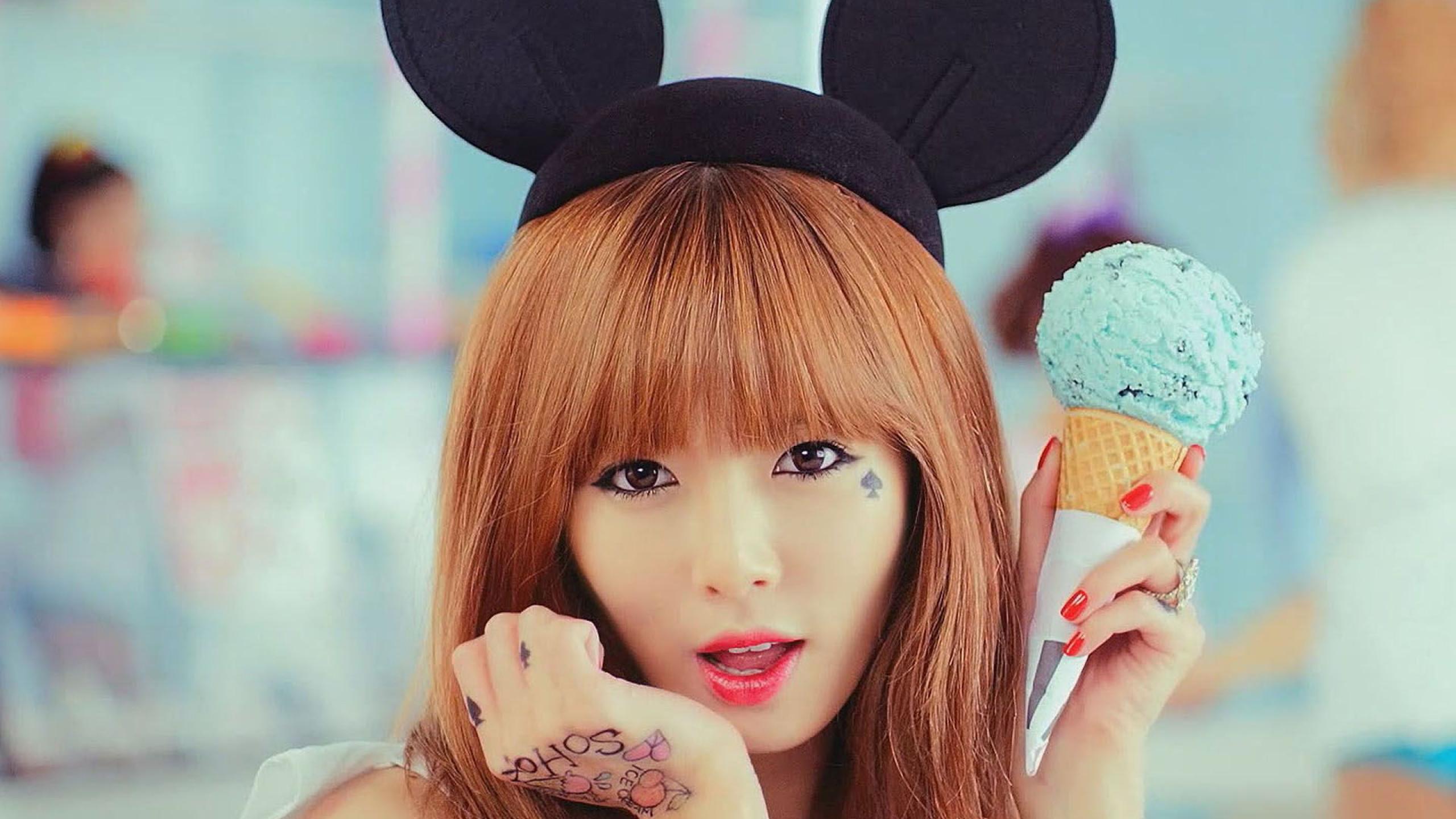 HyunA HD Wallpaper Background Image 2560x1440