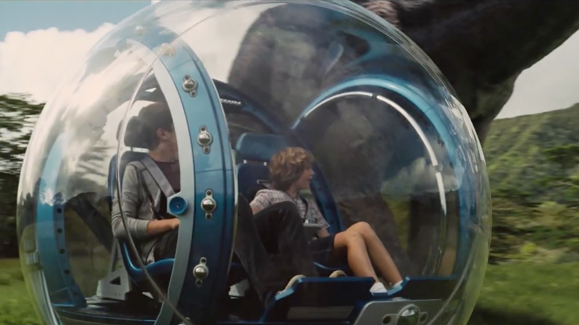 Download Nick Robinson Ty Simpkins Bryce Dallas Howard Chris Pratt