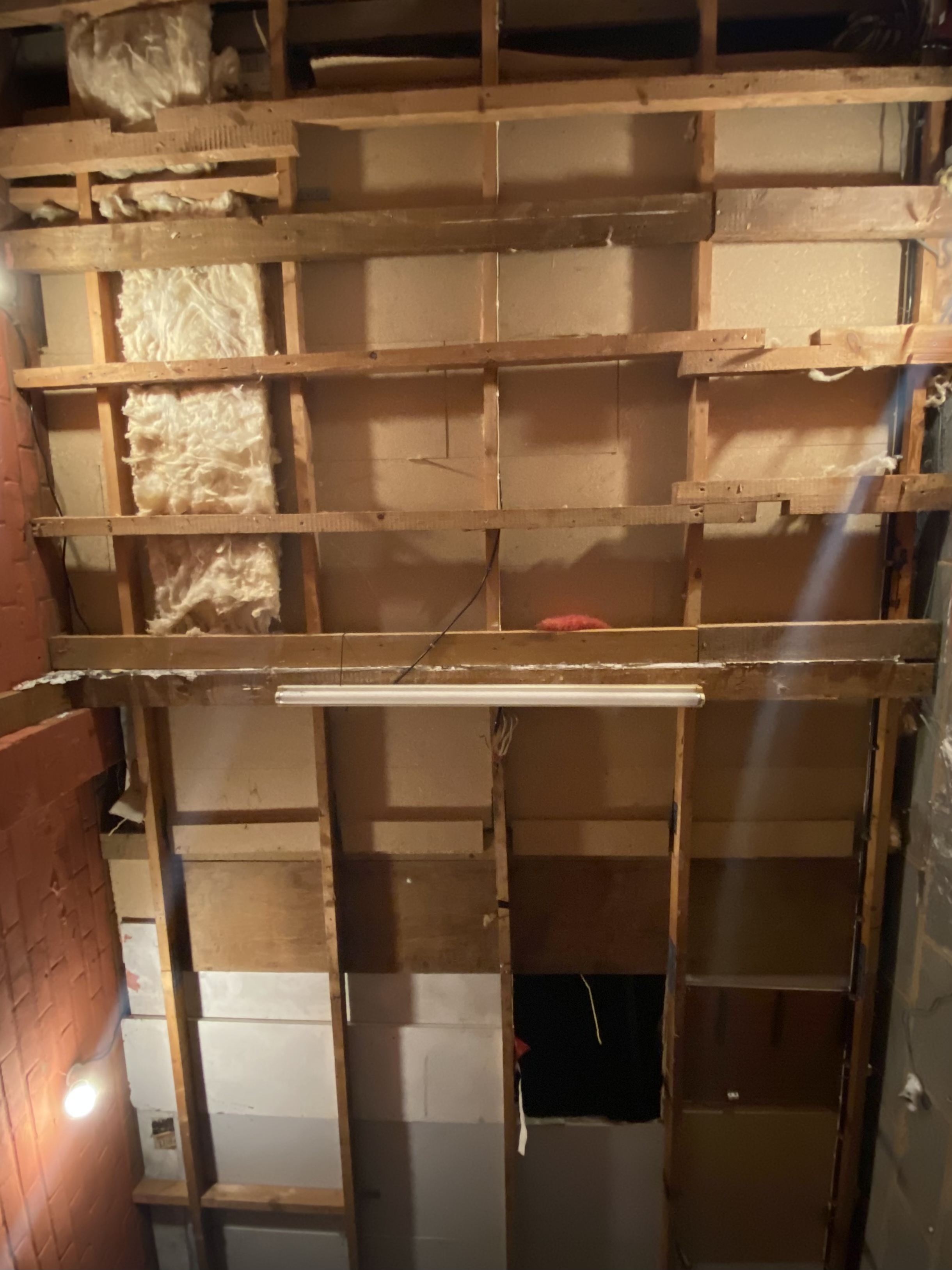 Ceiling joists uneven, should I replace them? Do I actually need them