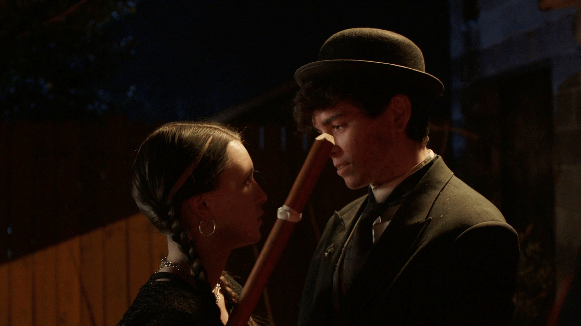 Creepshow.S01E03.All.Hallows.Eve_The.Man.in.the.Suitcase.1080p.AMZN.WEBDL.DDP2.0.H.264NTG 2.8 GB