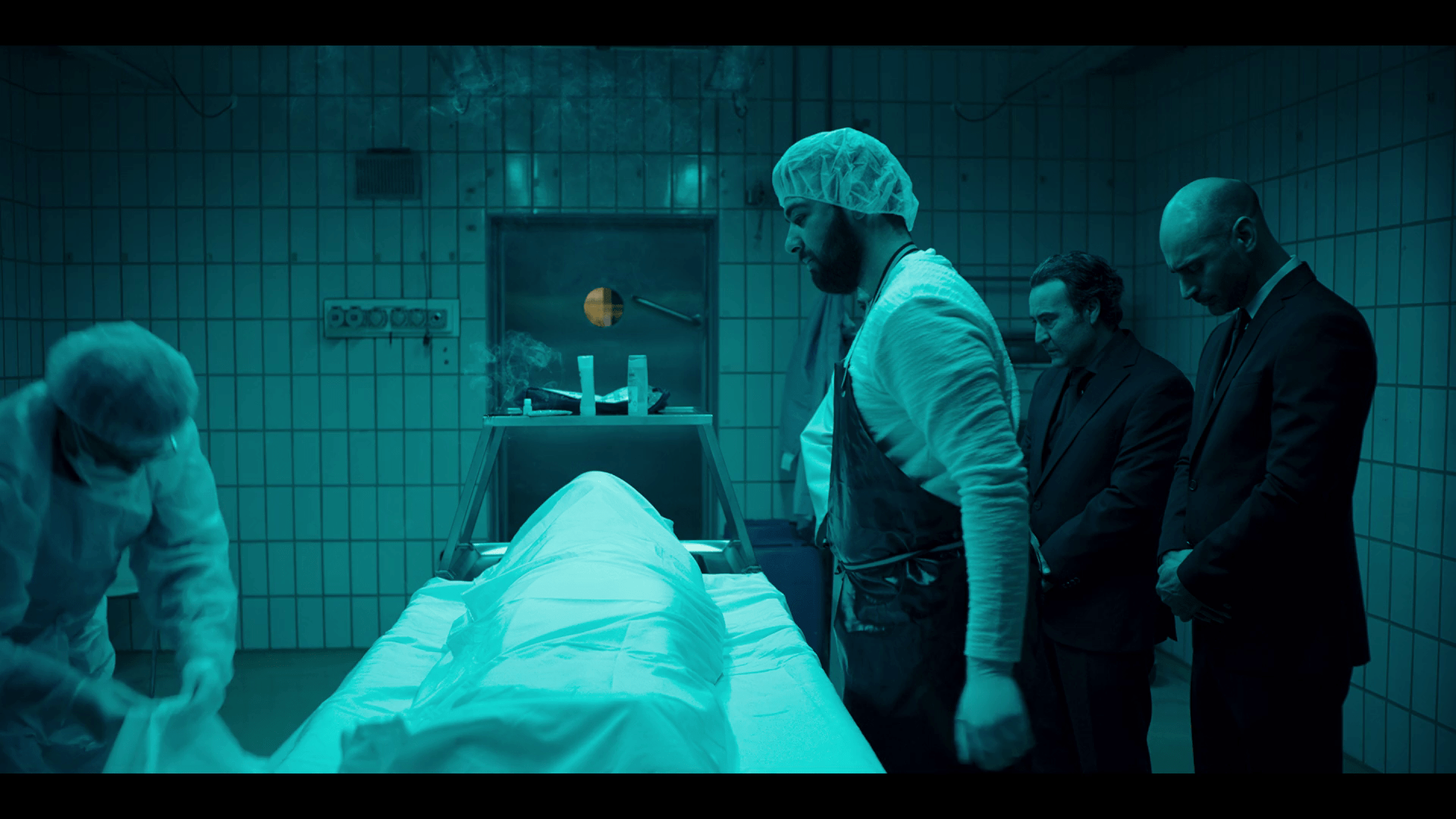 Dogs.of.Berlin.S01.1080p.NF.WEBDL.DDP5.1.x264NTb 21.3 GB